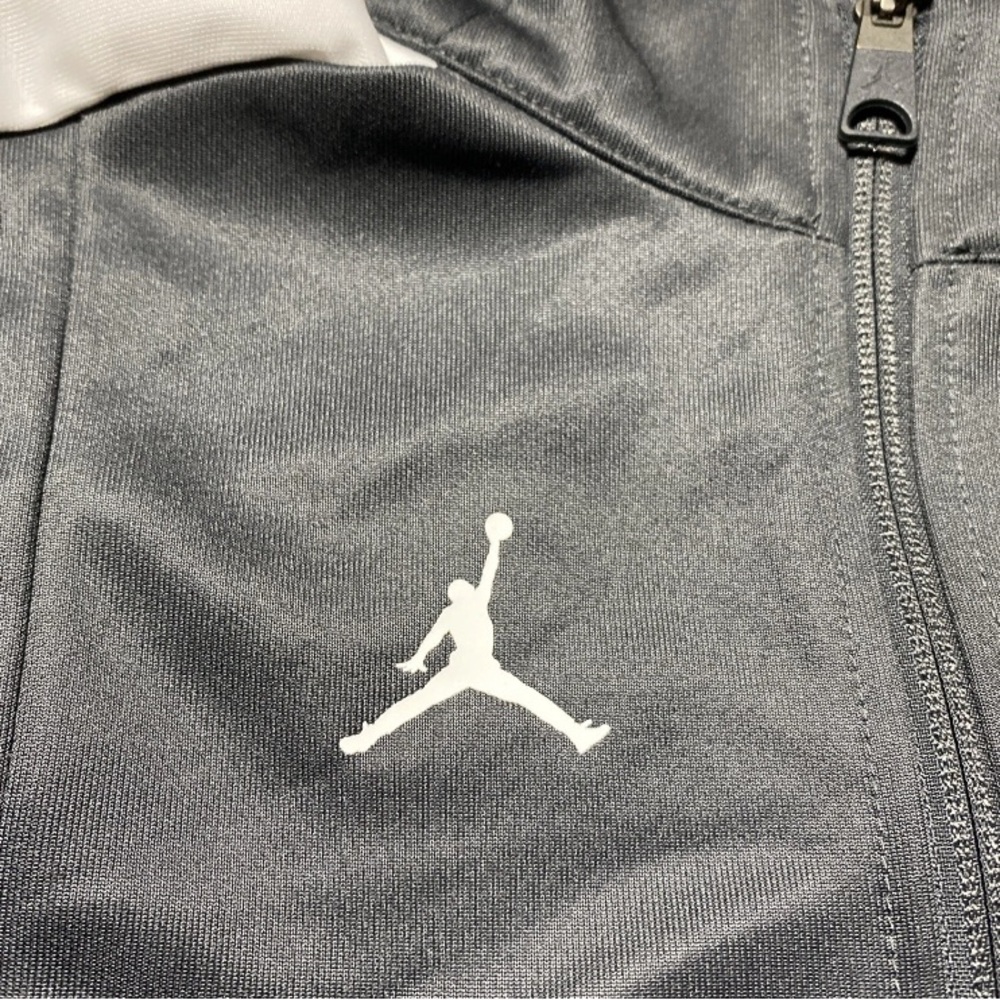 Nike Air Jordan Jumpman Full Zip Basketball Jacket Women's Size Small Gray White - Picture 3 of 9